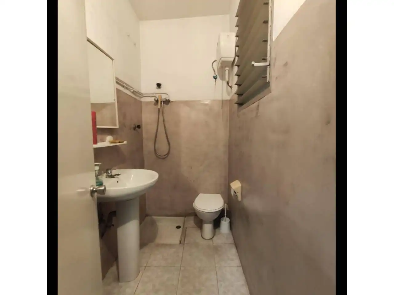 Bany de Edifici en venda en Mataró