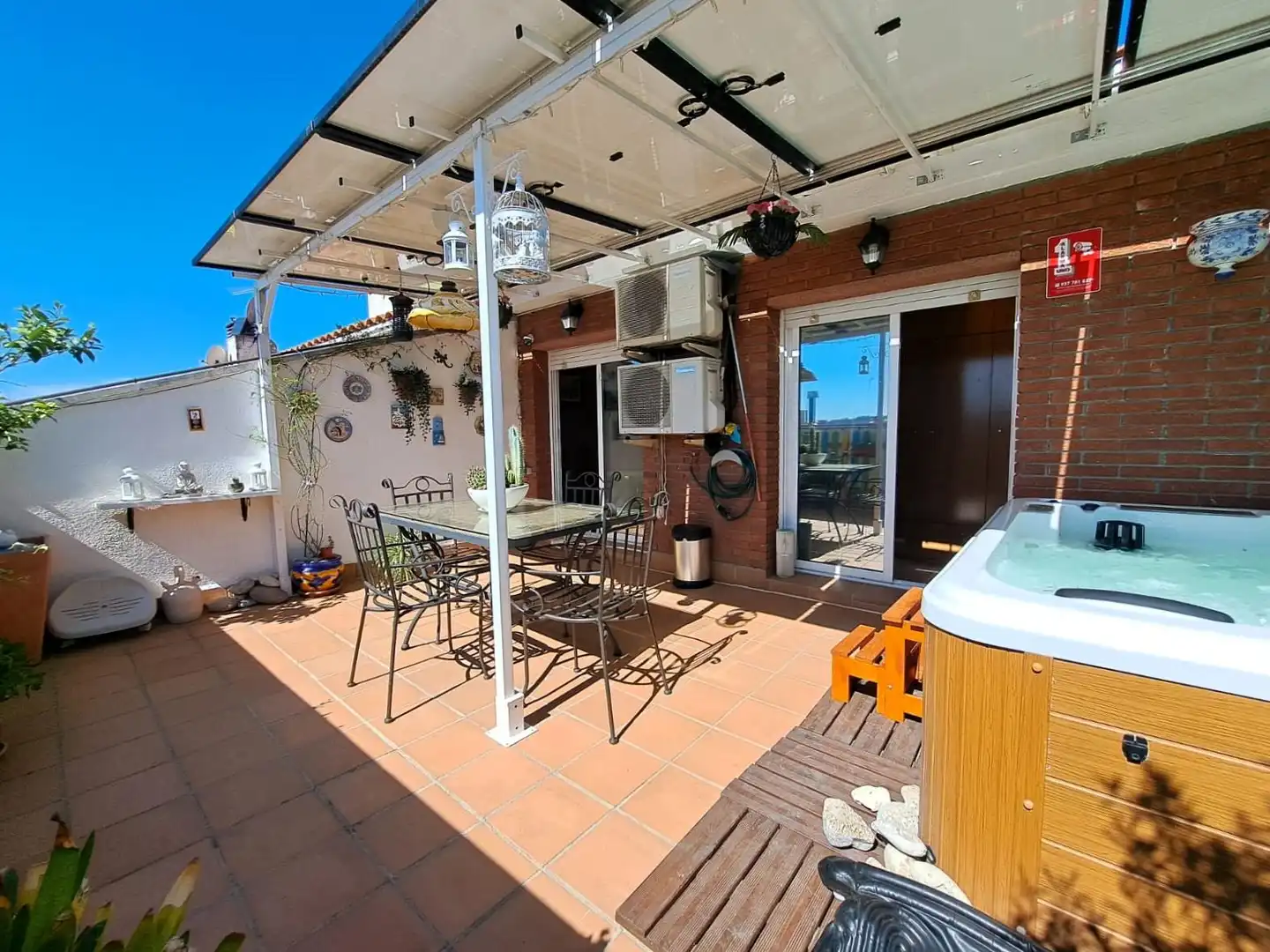 Terraza de Dúplex en venta en Olesa de Montserrat con Aire acondicionado, Calefacción y Jardín privado