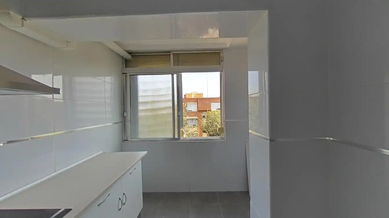 Habitación de Piso en venta en Sevilla con Parquet