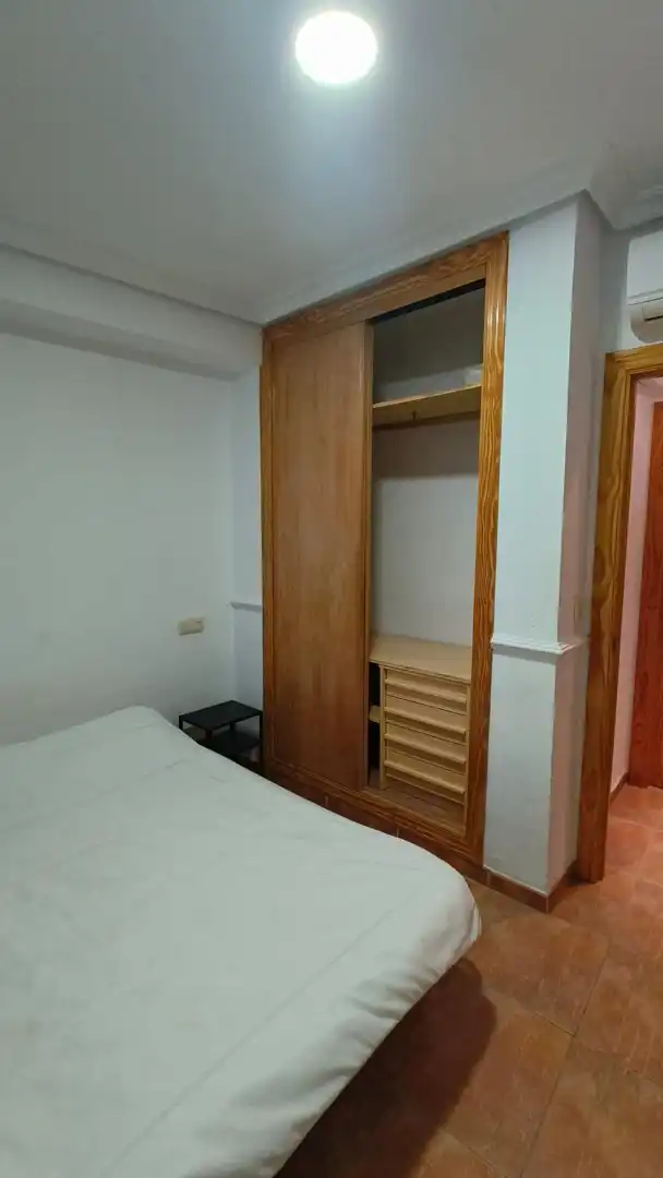 Bedroom of Houses for share in Jaén  with Air Conditioner, Private garden and Terrace