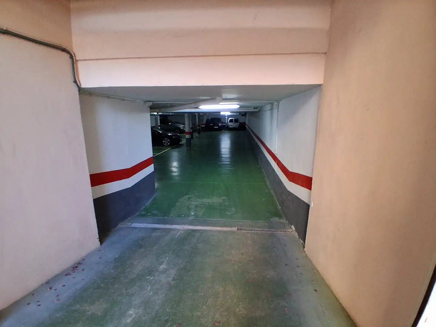 Parking of Flat for sale in Fuentes de Ebro  with Air Conditioner, Heating and Parquet flooring