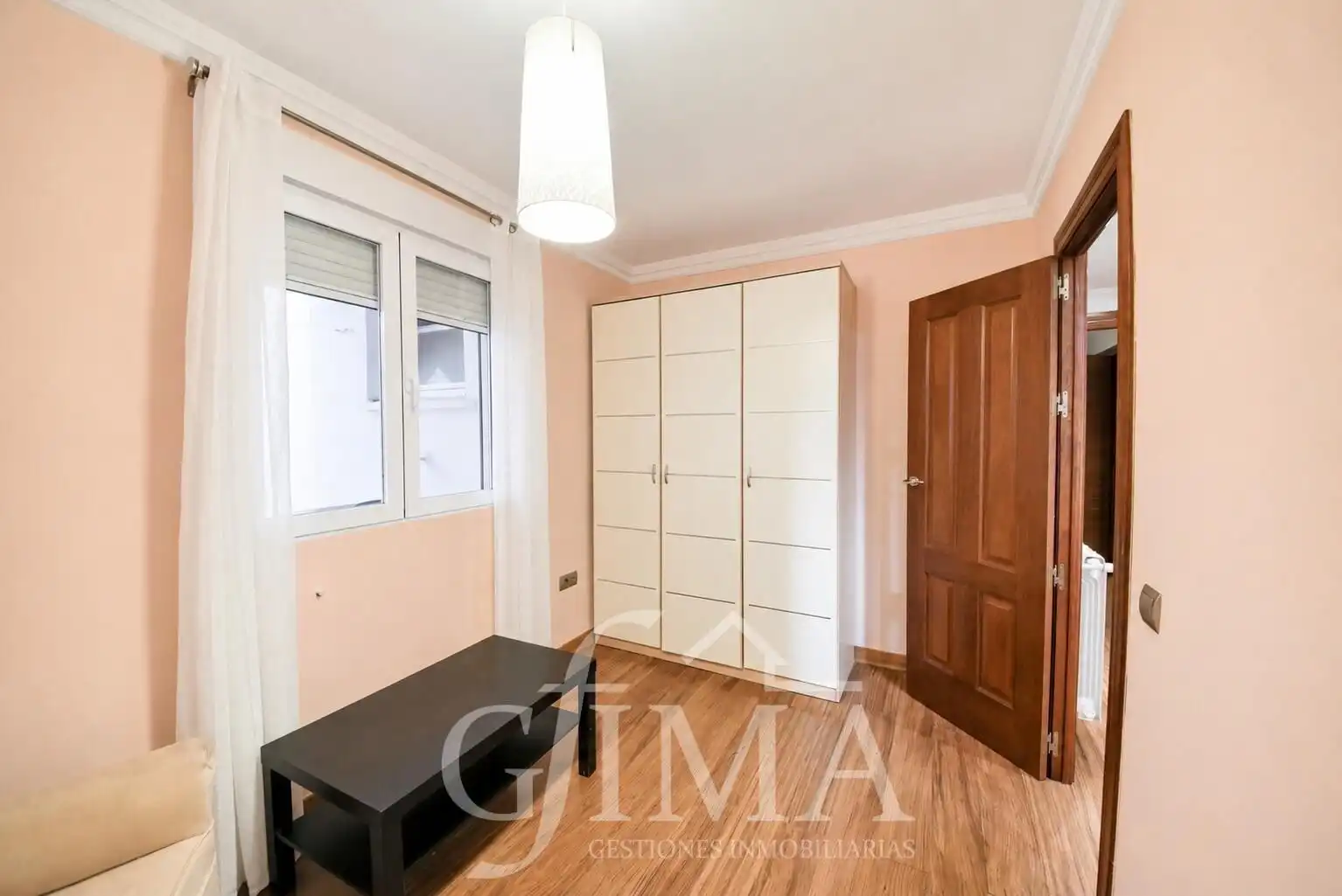 Habitación de Piso en venta en Tomelloso con Calefacción
