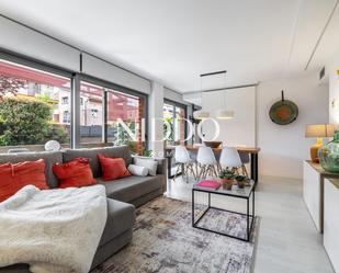 Living room of Planta baja for sale in Sant Cugat del Vallès  with Air Conditioner, Heating and Private garden
