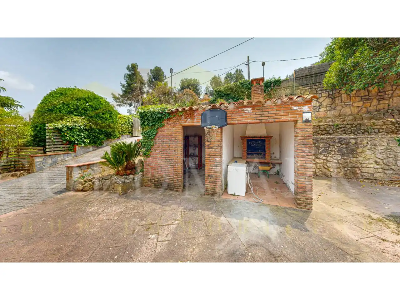 Jardí de Casa o xalet en venda en Corbera de Llobregat amb Aire condicionat, Calefacció i Jardí privat
