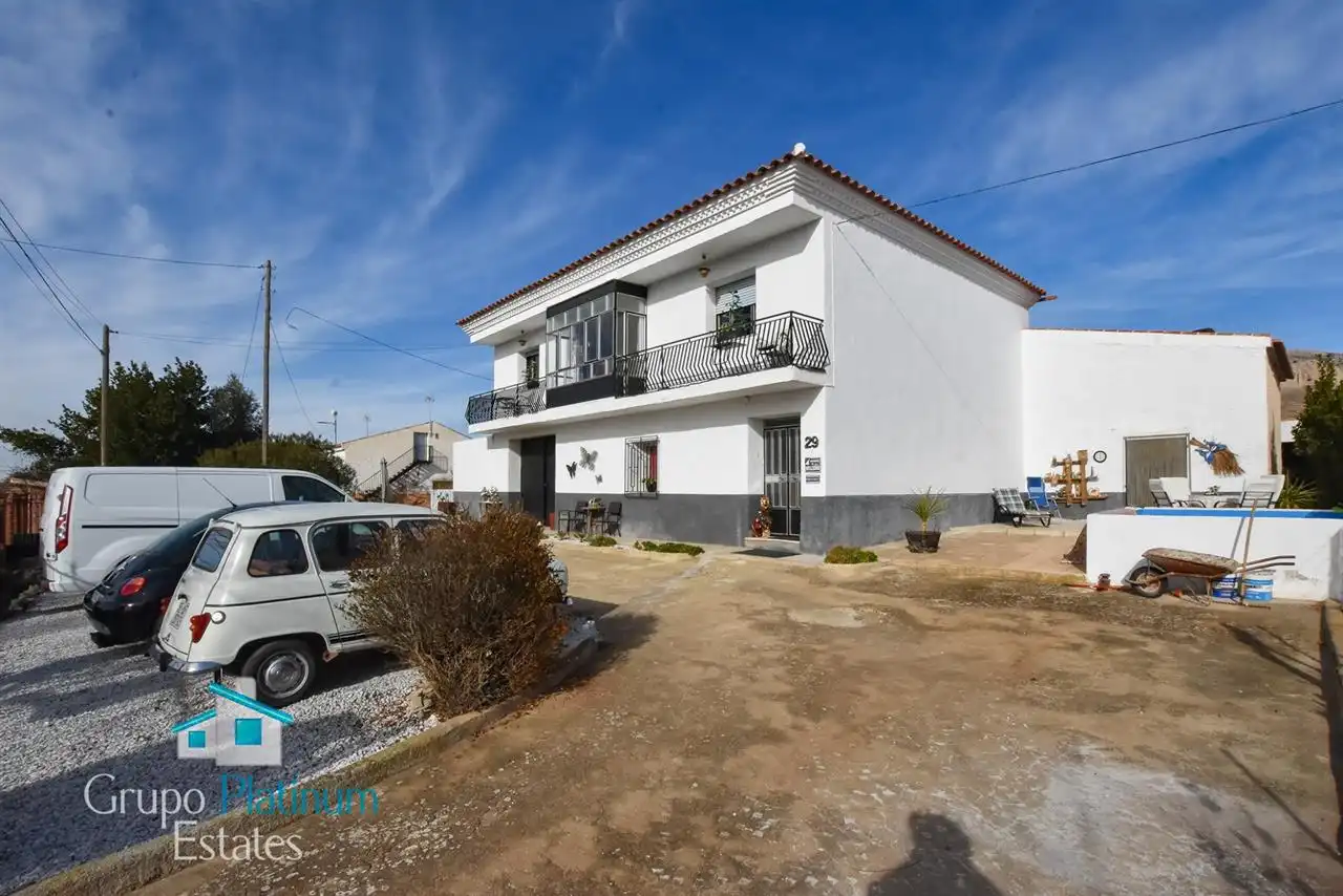 Exterior view of Houses for sale in Cúllar  with Storage room and Swimming Pool