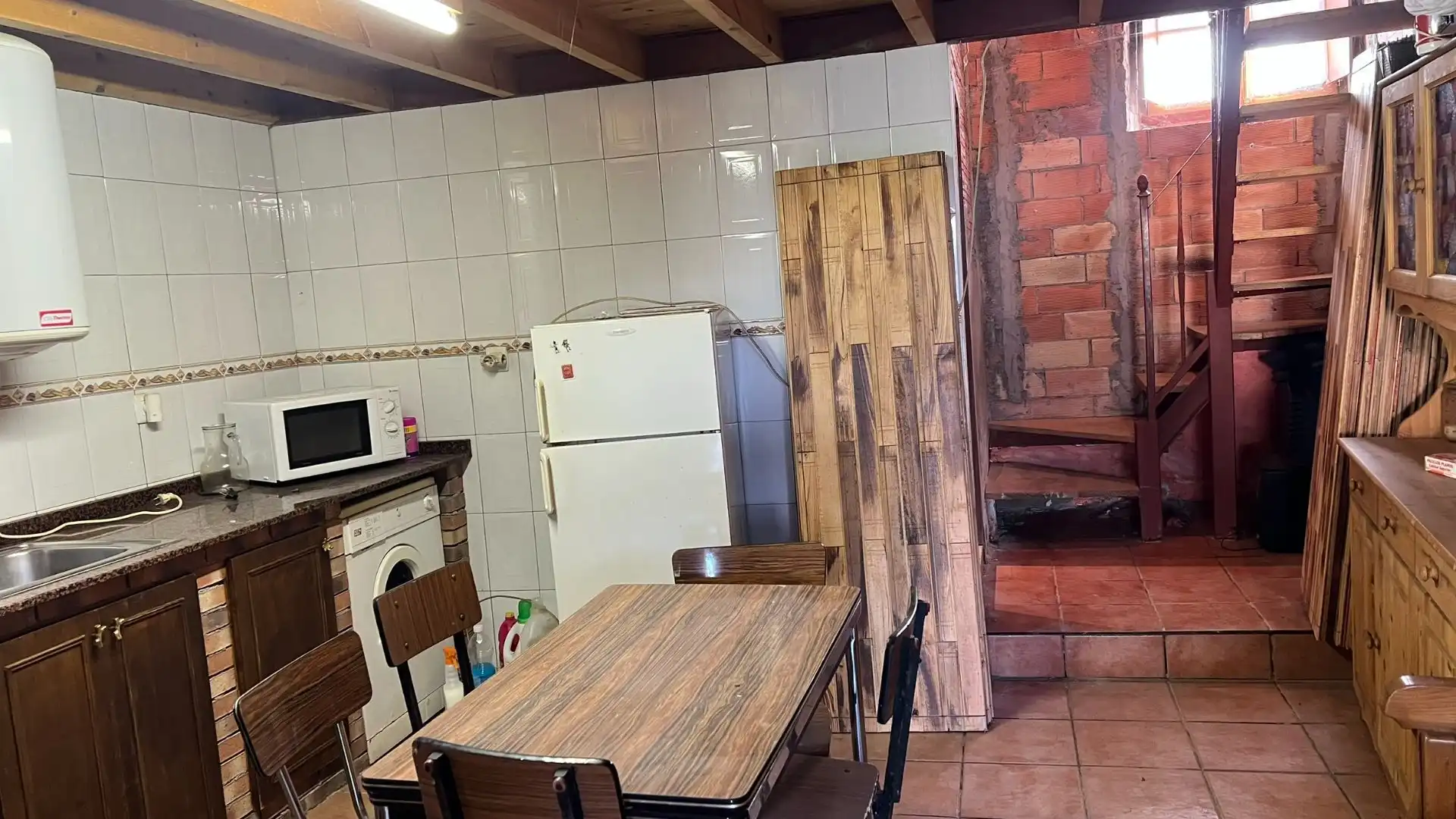 Kitchen of Houses for sale in Ponga