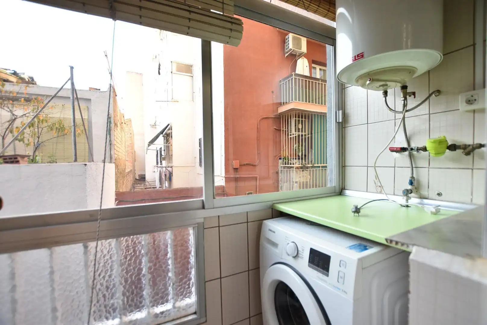 Zimmer in Calle Ebro, Barrio de Zaidín