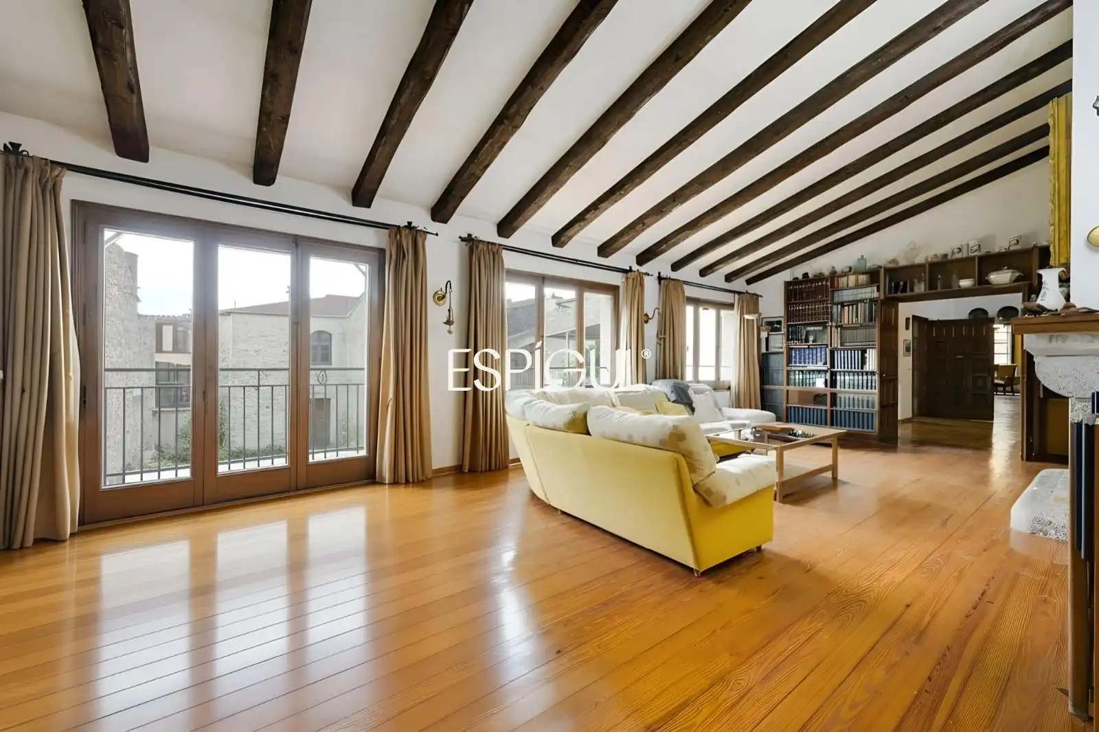 Sala de estar de Casa o chalet en venta en Torroella de Montgrí con Calefacción, Terraza y Piscina