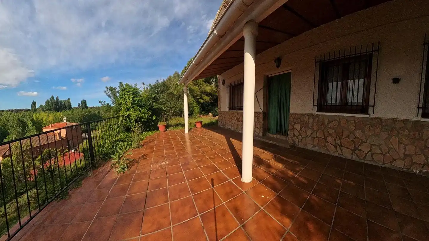 Terrassa de Casa o xalet en venda en Robledo amb Terrassa i Balcó