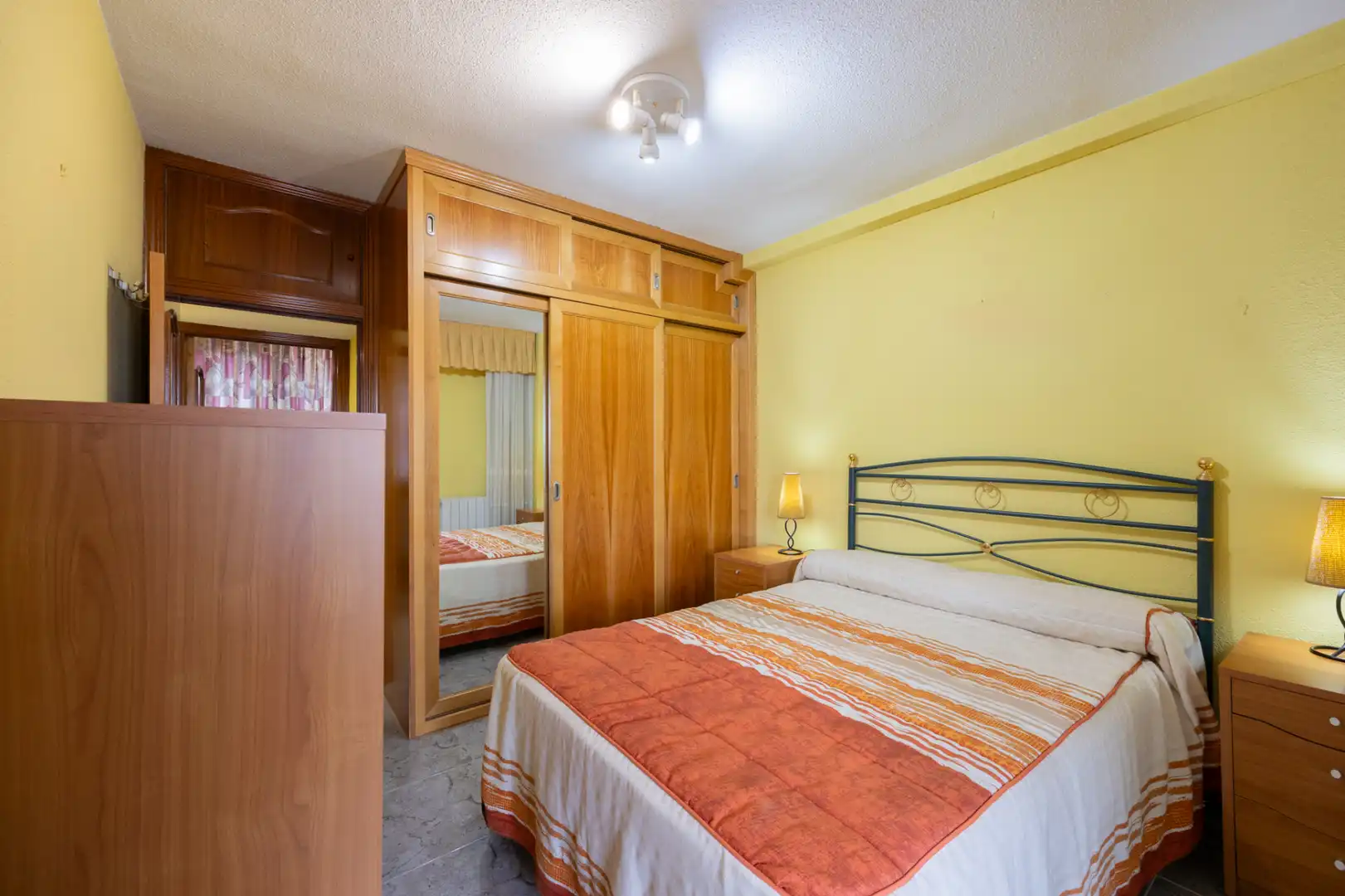Bedroom of Flat for sale in El Arroyo - La Fuente