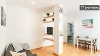 Living room of Flat to rent in  Barcelona Capital  with Air Conditioner, Heating and Furnished