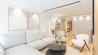 Living room of Flat for sale in  Madrid Capital  with Air Conditioner, Heating and Terrace