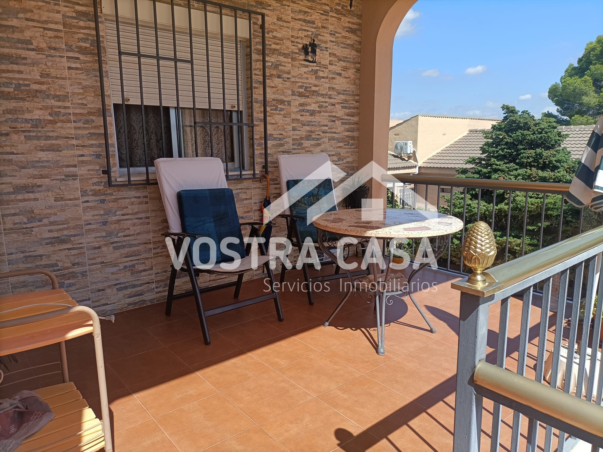 Terrace of House or chalet for sale in Chiva  with Air Conditioner and Swimming Pool