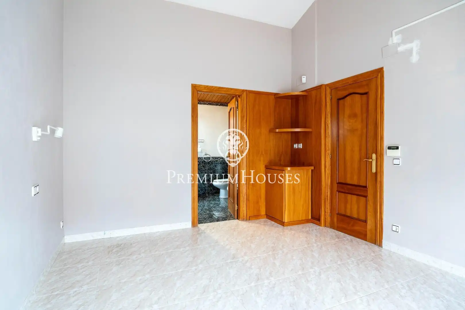 Dormitori de Casa o xalet en venda en Salou amb Aire condicionat, Calefacció i Jardí privat