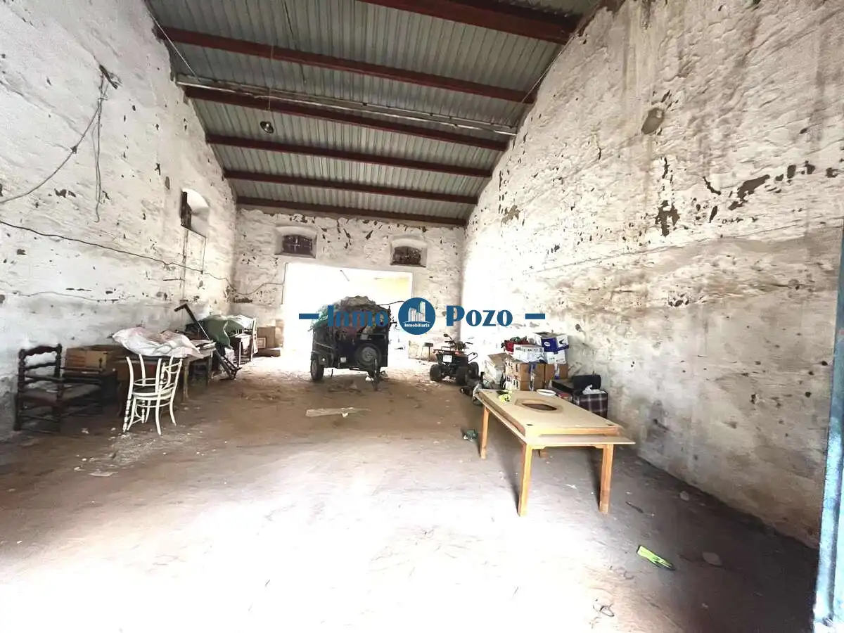 Nave industrielle à vendre à Almendralejo, imagen 2