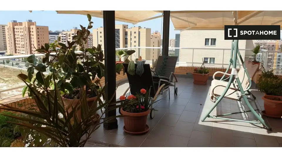 Room in Playa de San Juan