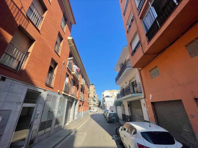 Local comercial en Venta en LA SELVA, 1-3, -1 en Poblenou