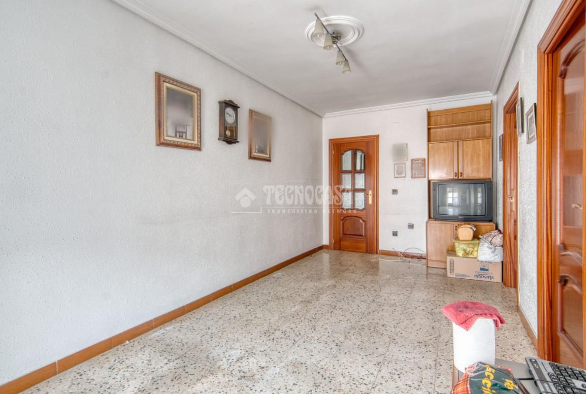 Living room of Flat for sale in Valladolid Capital  with Terrace