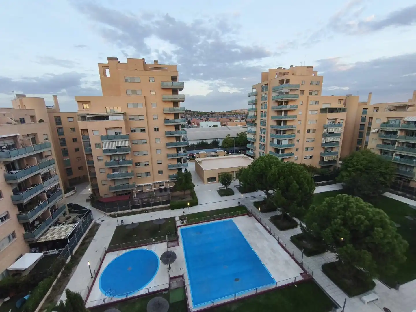 Schwimmbecken von Wohnung zur Miete in Urbanizaciones