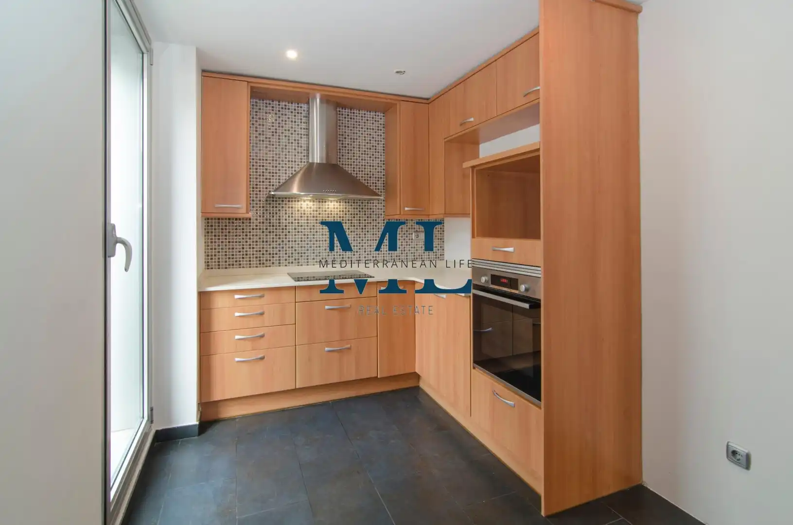 Cocina de Dúplex en venta en Sant Pere de Ribes con Calefacción, Jardín privado y Piscina