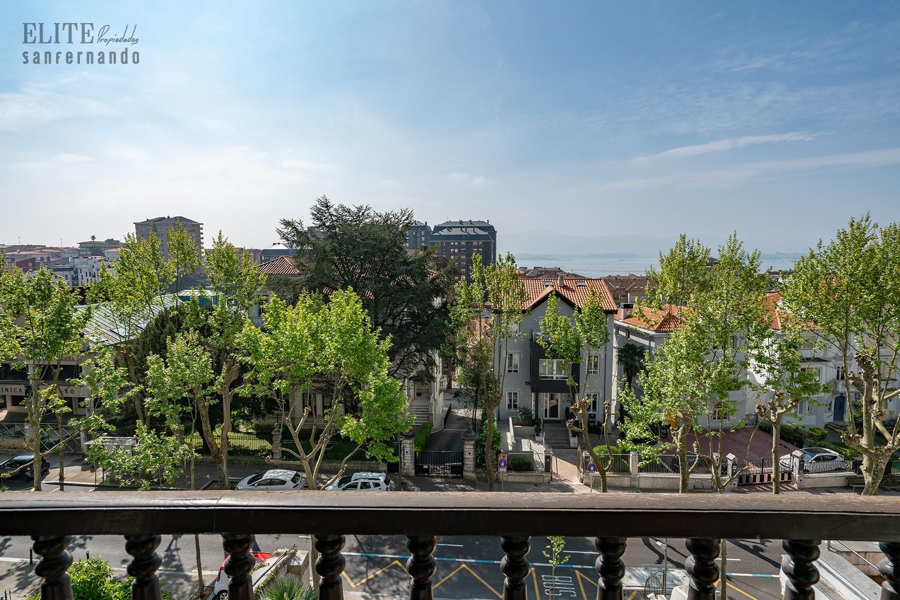Terrassa de Pis en venda en Santander amb Terrassa