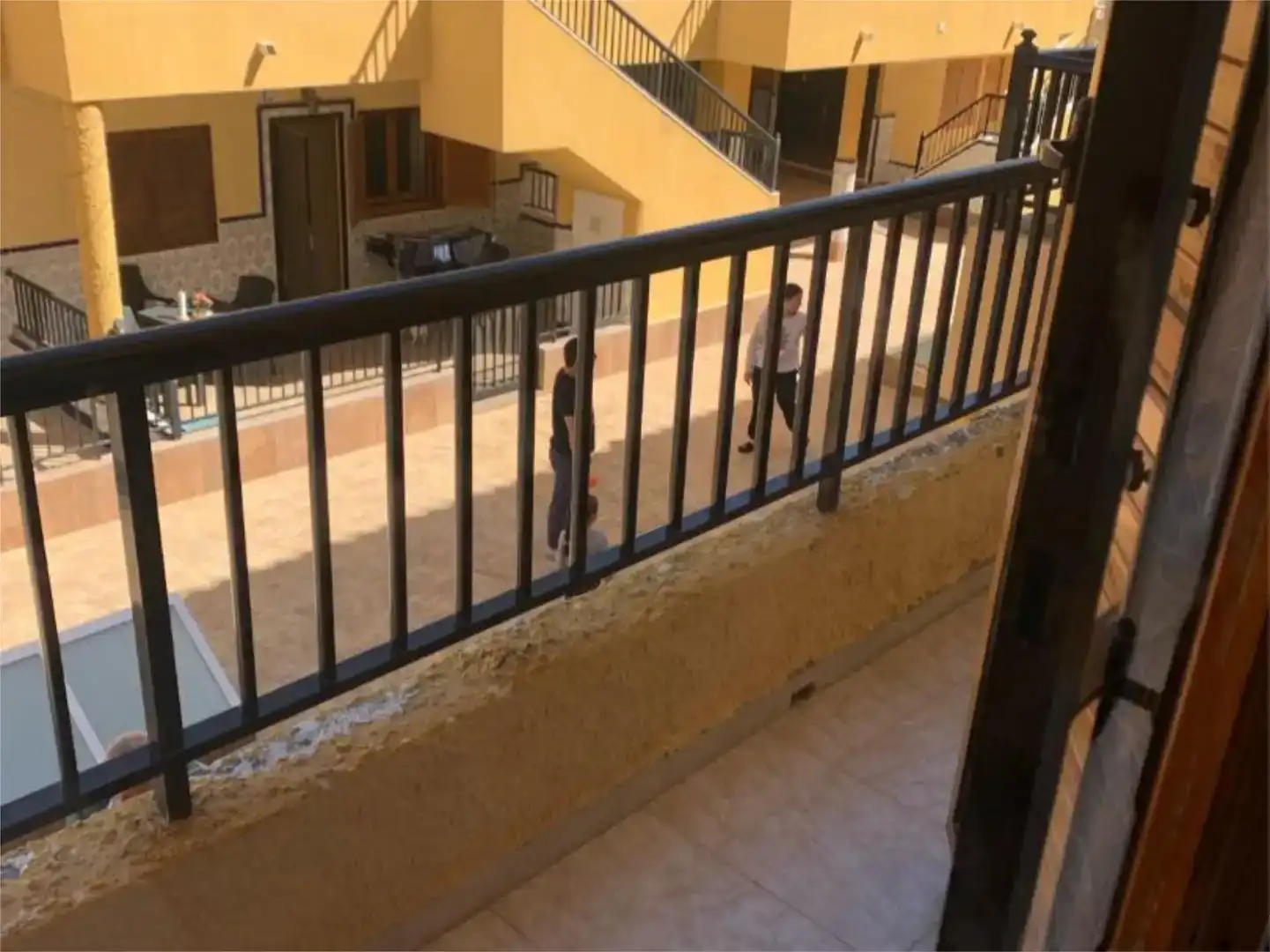 Terrassa de Dúplex en venda en Torrevieja amb Piscina, Moblat i Balcó