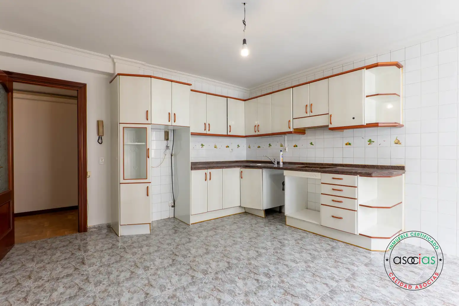 Cuina de Pis en venda en Gijón  amb Calefacció i Parquet