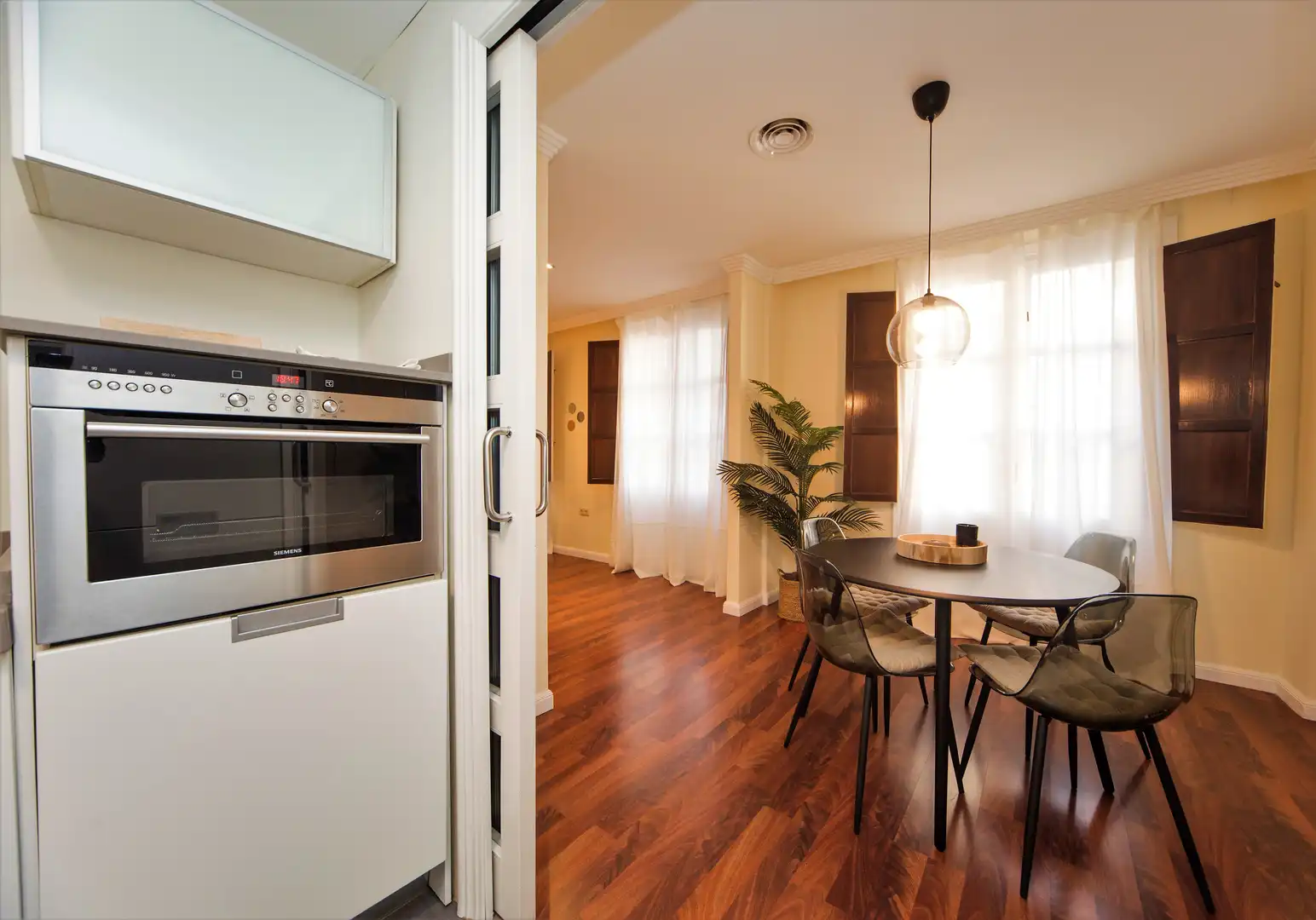 Kitchen of Flat for sale in Granada  with Air Conditioner, Heating and Parquet flooring