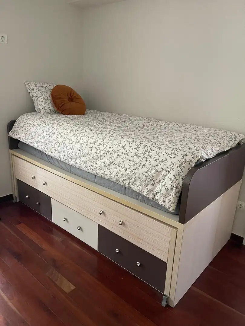 Schlafzimmer von Wohnung zur Miete in Santander mit Heizung, Terrasse und Balkon