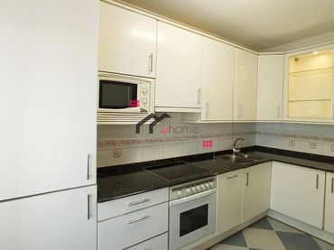 Piso con balcón en venta en Rontegui - Pormetxeta
