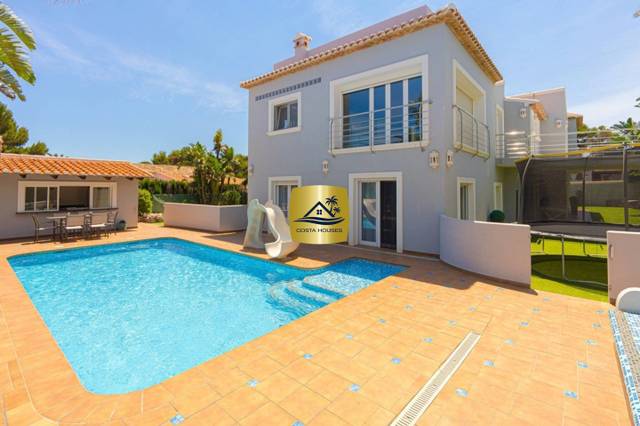 Casa-chalet en Venta en Portichol - Balcón al Mar