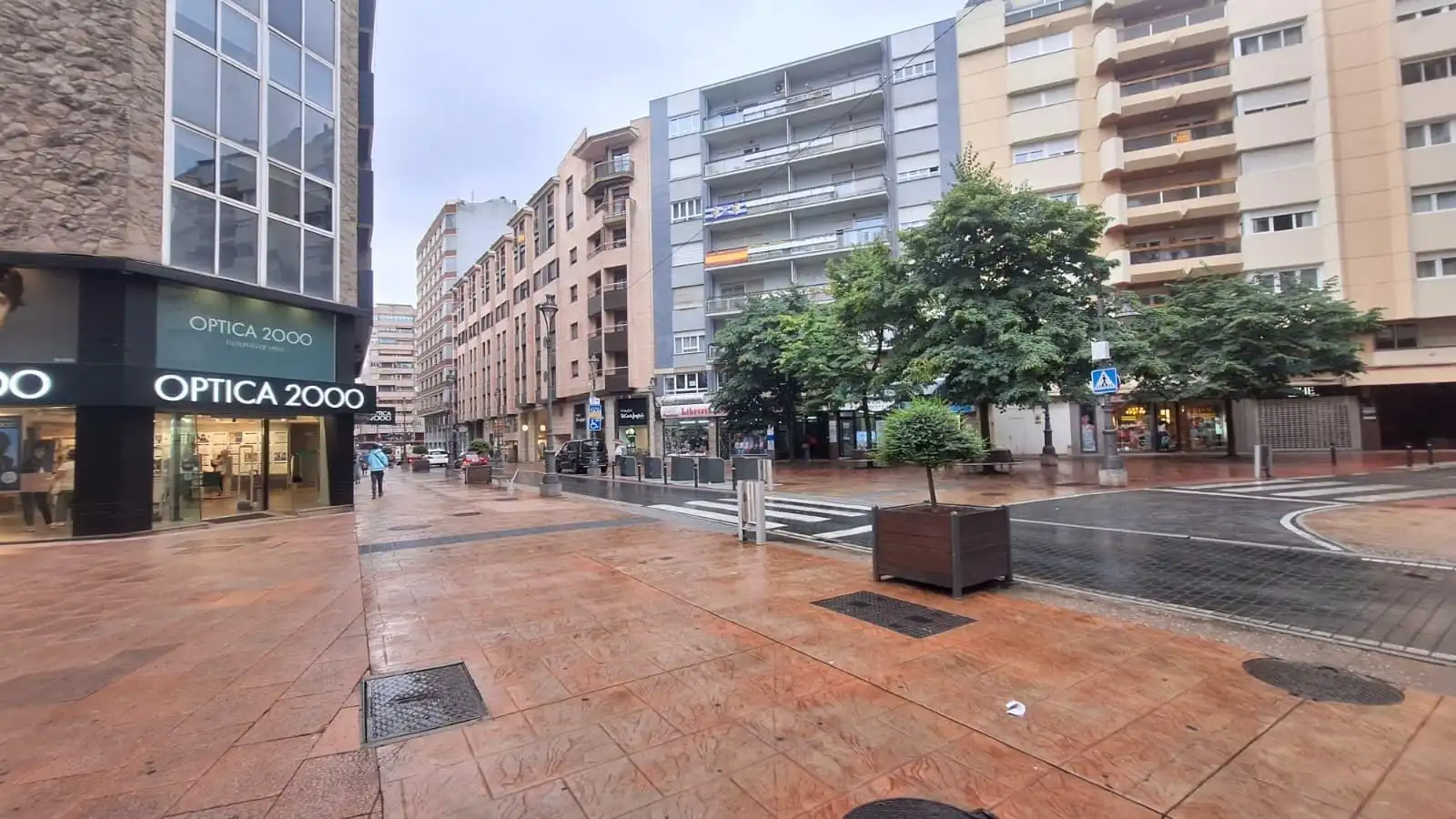 Vista exterior de Piso en venta en Ponferrada con Calefacción, Parquet y Trastero
