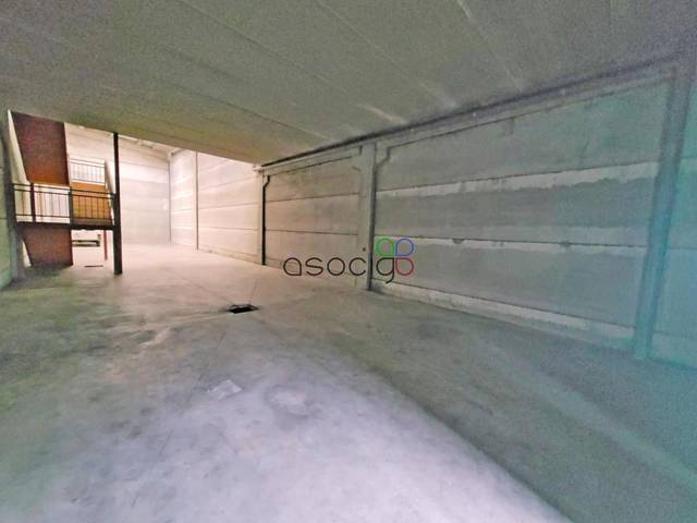 Nave industrial en Venta en Fco. Aritio en Estación - Los Manantiales