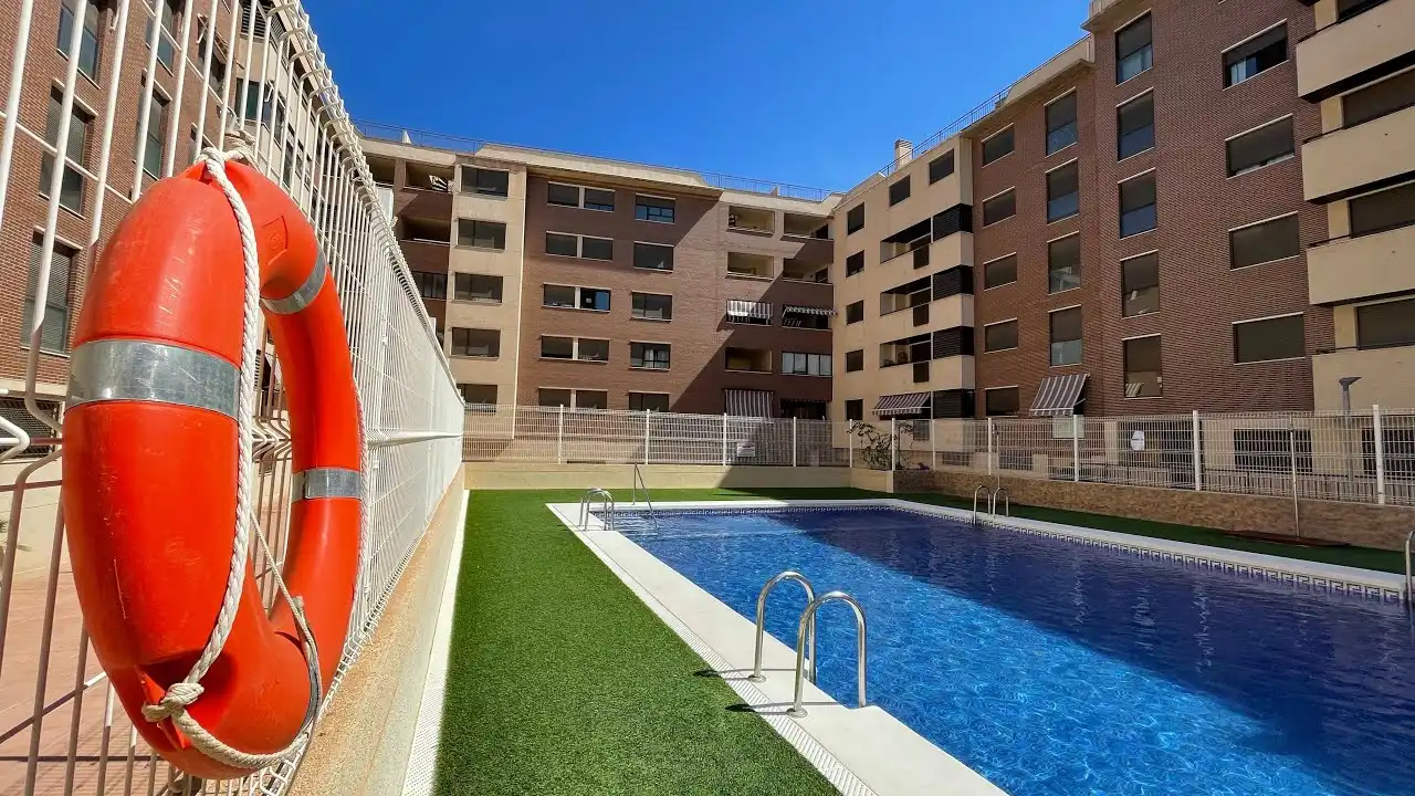 Piscina de Piso en venta en Águilas con Aire acondicionado, Calefacción y Amueblado