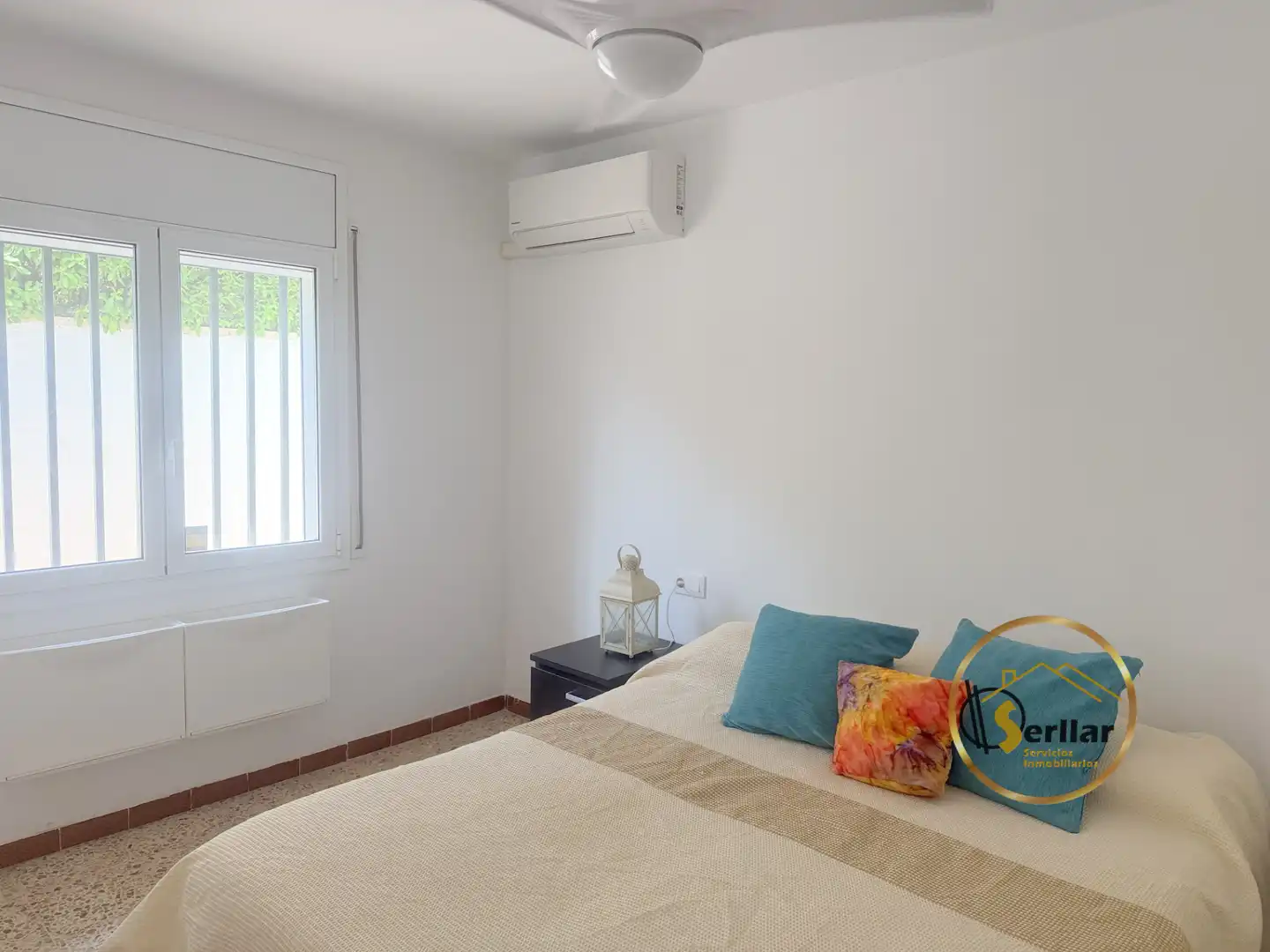 Schlafzimmer von Haus oder Chalet zum Verkauf in Calafell mit Klimaanlage, Heizung und Privatgarten