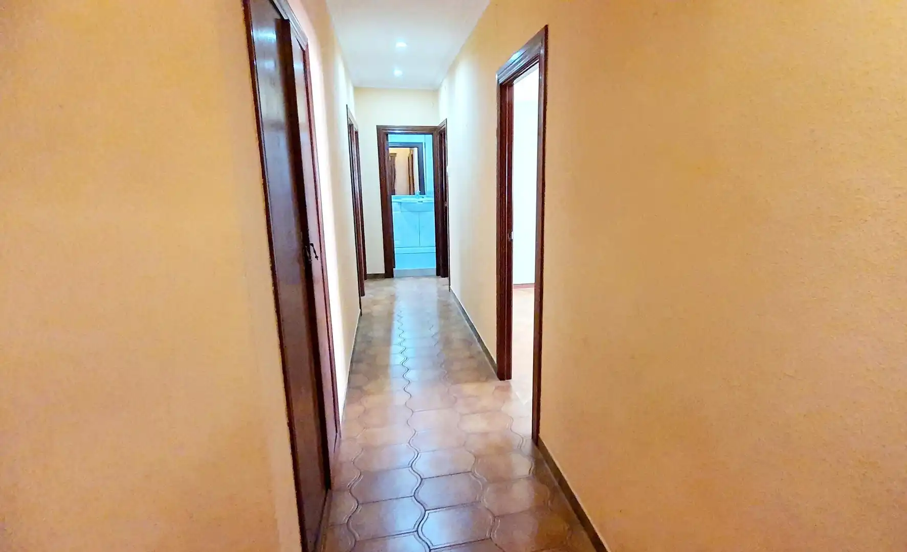 Piso en venta en Oviedo  con Calefacción y Trastero