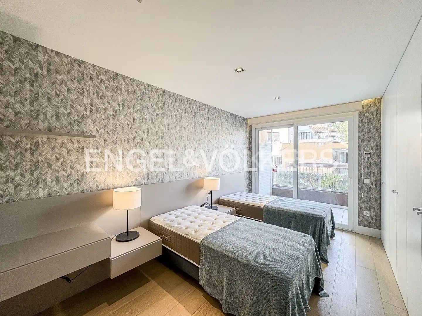 Balcony of Flat for rent in Barcelona  with Air Conditioner, Heating and Parquet flooring