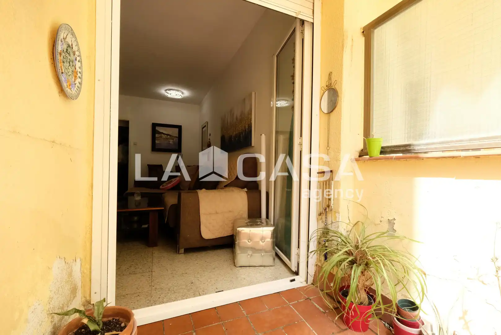 Vista exterior de Piso en venta en Barcelona con Terraza