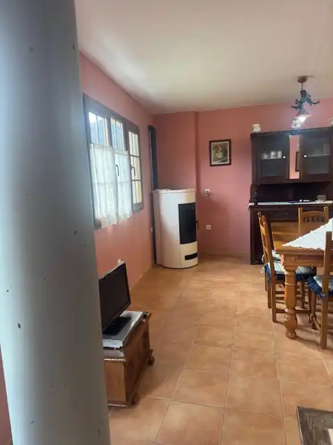 Wohnzimmer von Maisonette zum Verkauf in Taramundi mit Heizung, Parkett und Abstellraum