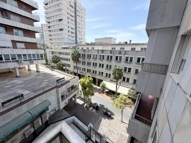 Vista exterior de Piso en venta en Huelva con Aire acondicionado, Calefacción y Parquet