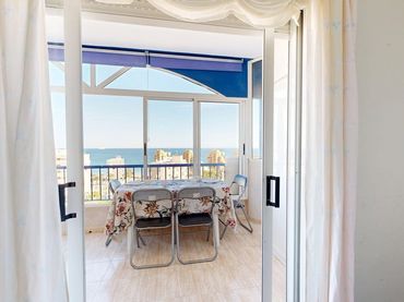 Apartament amb piscina de lloguer a Calle MALAGA 7