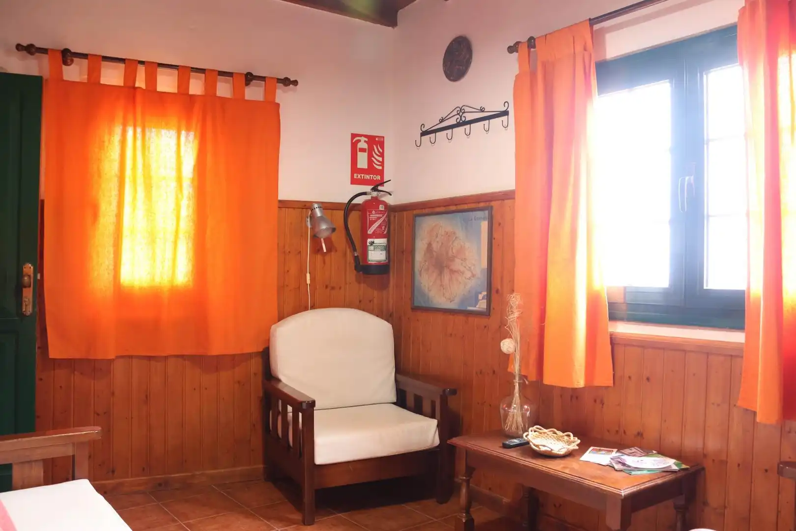 Habitación de Finca rústica en venta en Hermigua con Jardín privado, Terraza y Amueblado