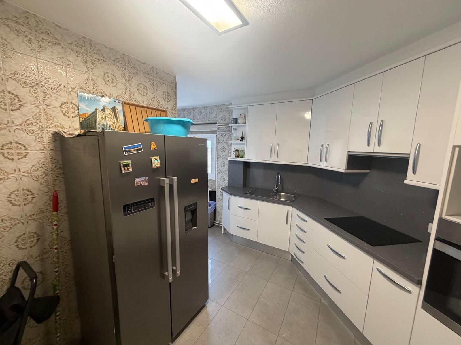 Cuina de Pis en venda en Castellón de la Plana / Castelló de la Plana amb Aire condicionat, Calefacció i Moblat