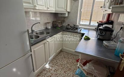 Kitchen of Flat for sale in  Sevilla Capital  with Air Conditioner