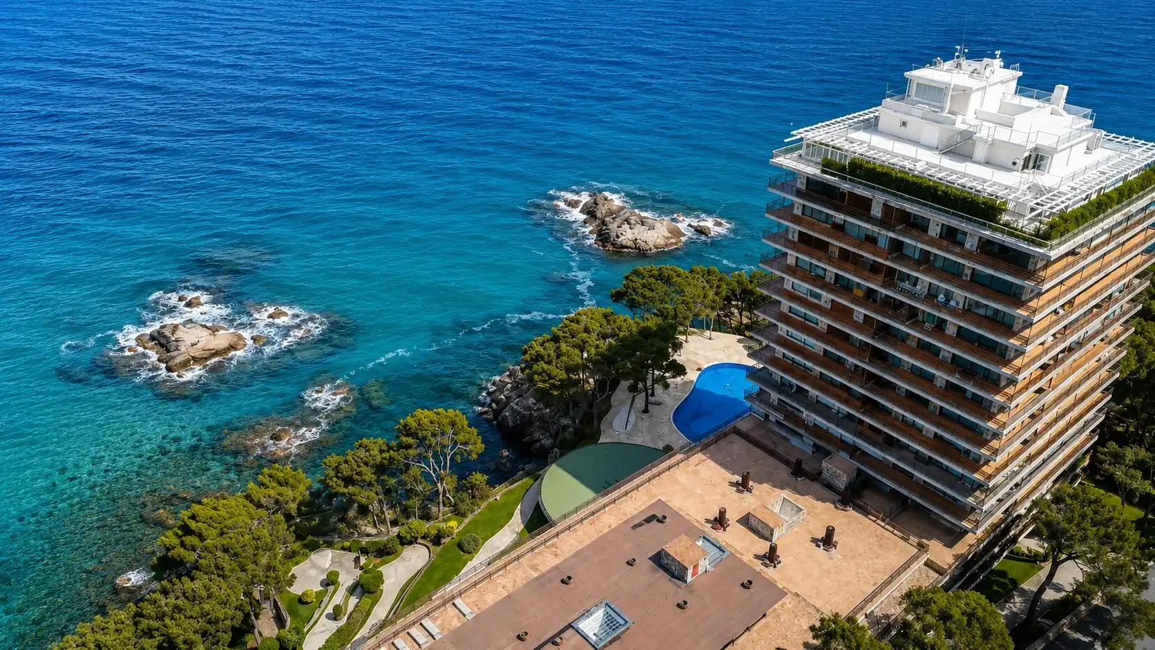 Terrasse von Wohnung zum Verkauf in Calonge i Sant Antoni mit Privatgarten, Terrasse und Abstellraum