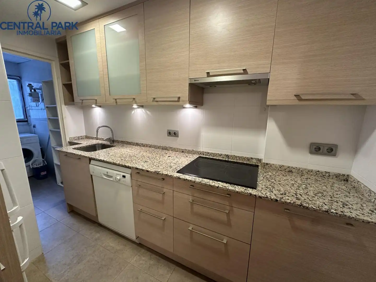 Cocina de Apartamento en venta en Salou con Aire acondicionado, Terraza y Amueblado