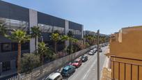 Vista exterior de Casa adosada en venda en Armilla amb Terrassa i Balcó