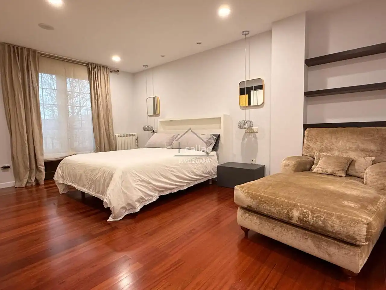 Bedroom of Flat for rent in Ferrol  with Heating, Storage room and Furnished