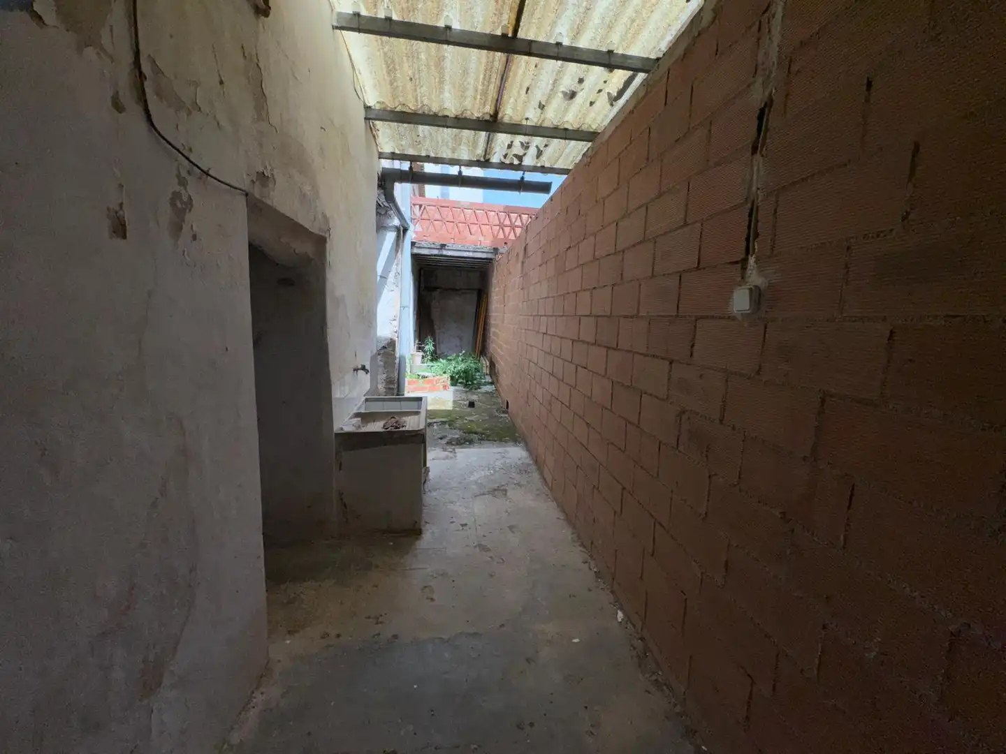 Edificio en venta en La Font d'en Carròs con Alarma