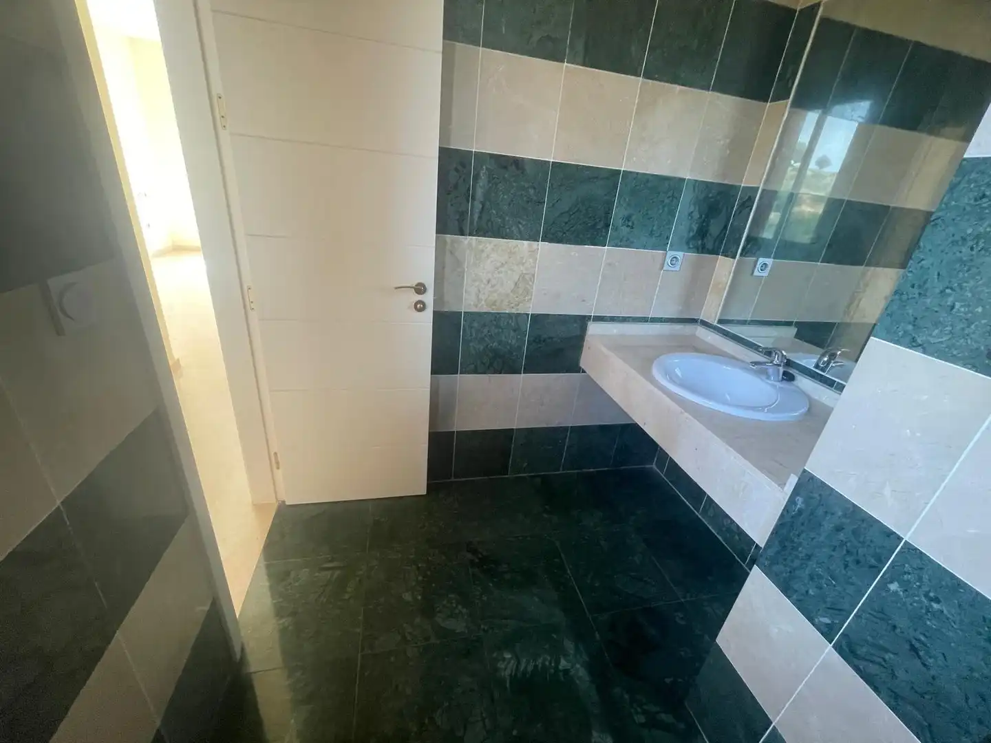Flat for sale in C/ Cartajima, Riviera del Sol